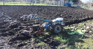 Labourer un jardin